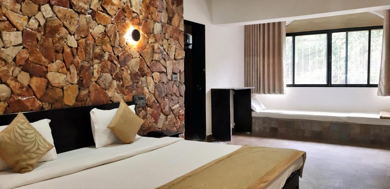 Gir Lions Paw Resort With Swimming Pool Sasan Gir Exterior foto