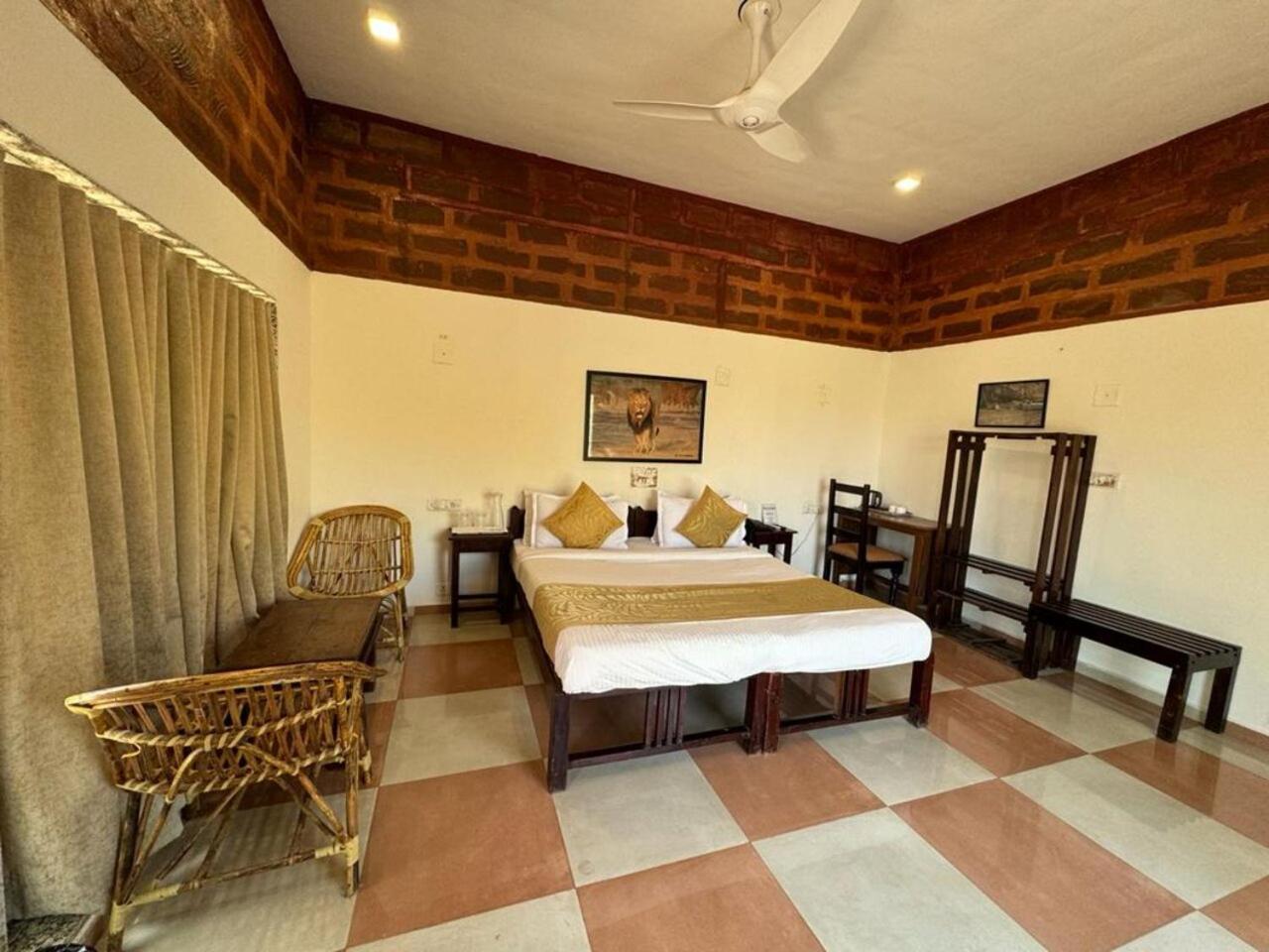 Gir Lions Paw Resort With Swimming Pool Sasan Gir Exterior foto